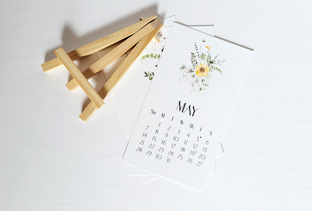 Wildflower Bouquets 2024 Desk Calendar